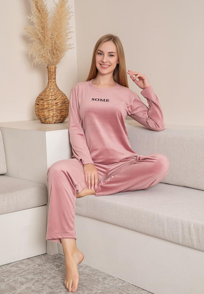 Pijama dama "SOME " din catifea .Culoare Roz pudrat, Engros